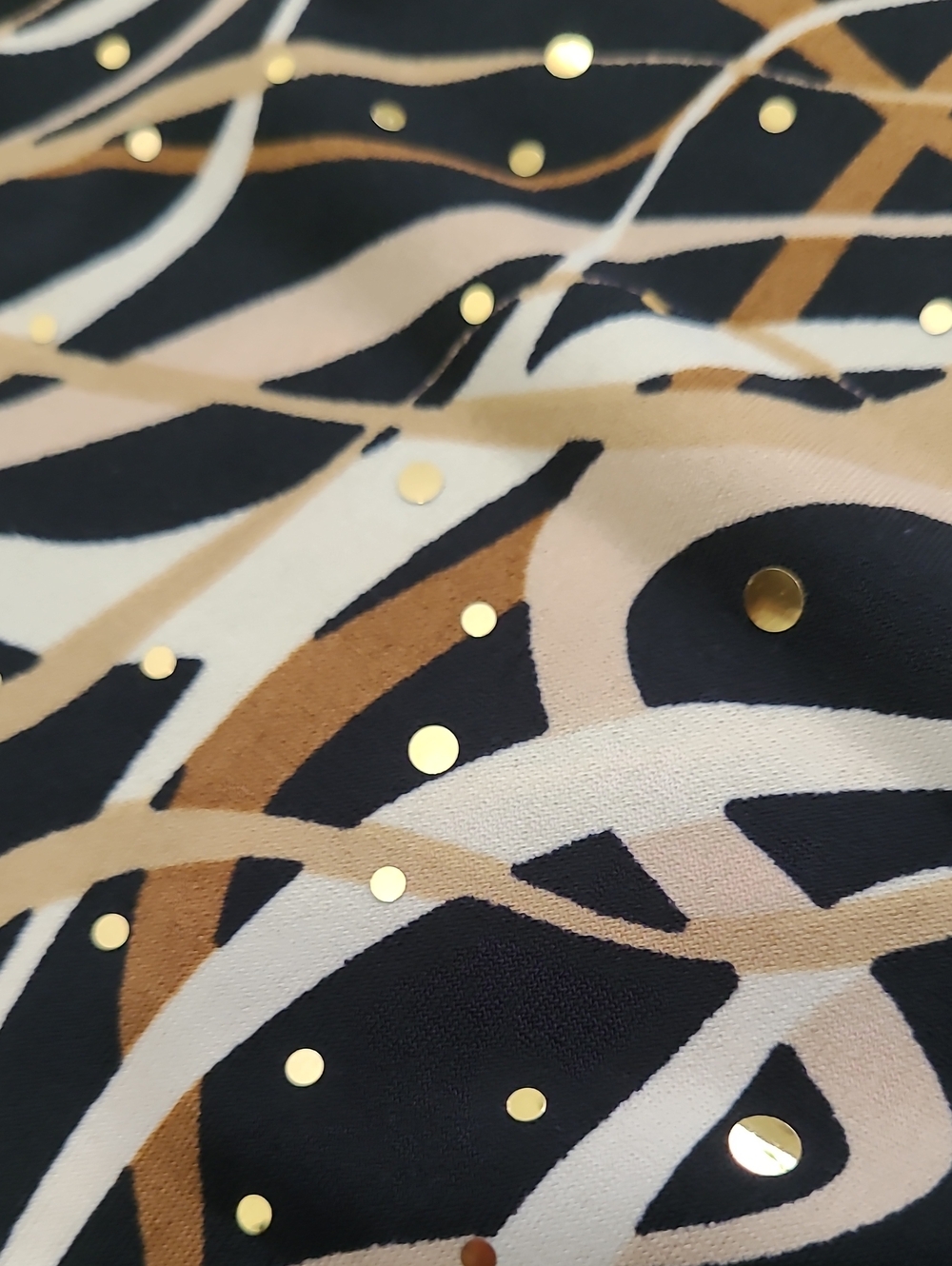 Gorgeous Abstract Blouse - Picture 3 of 6